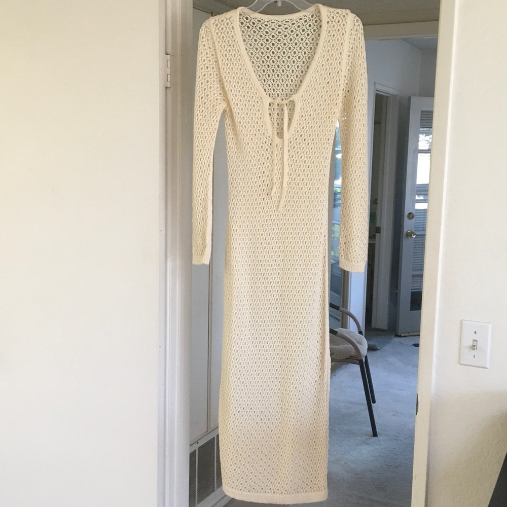 “VANILLA LATTE”SHEER CROCHET SIDE SLIT MAXI DRESS/NEW